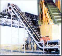 DJ-type conveyor inclined corrugated wall